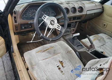 1981 Datsun 280Zx z USA, uszkodzony, nr VIN JN1HZ04S8BX265704